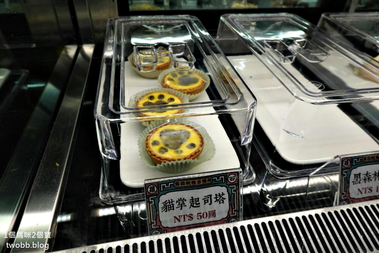 【南投景點| 稅務出張所-充滿文創風南投小白宮,戶外區有造景、小魚咬腳還有特洛伊木馬溜滑梯,融合復古東西方及魔法學院風格茶餐廳。 - 第52張圖