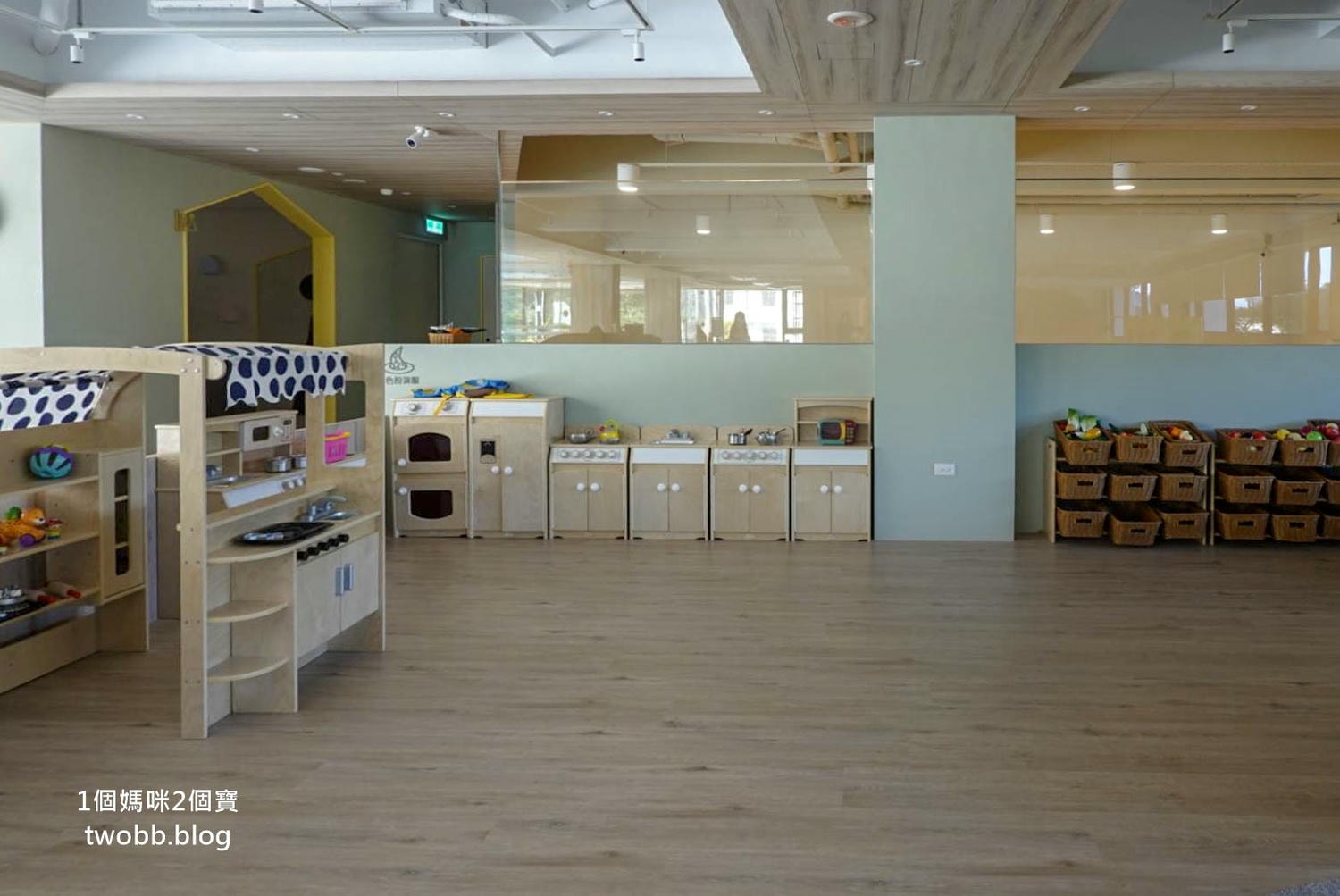 【台中住宿| 想窩11餐旅館-沙鹿新住宿景點,結合住宿與親子用餐,戶外大草坪及整層超大室內遊戲室,適合一家大小親朋好友聚餐的好地方。 - 第28張圖 想窩11餐旅館-131