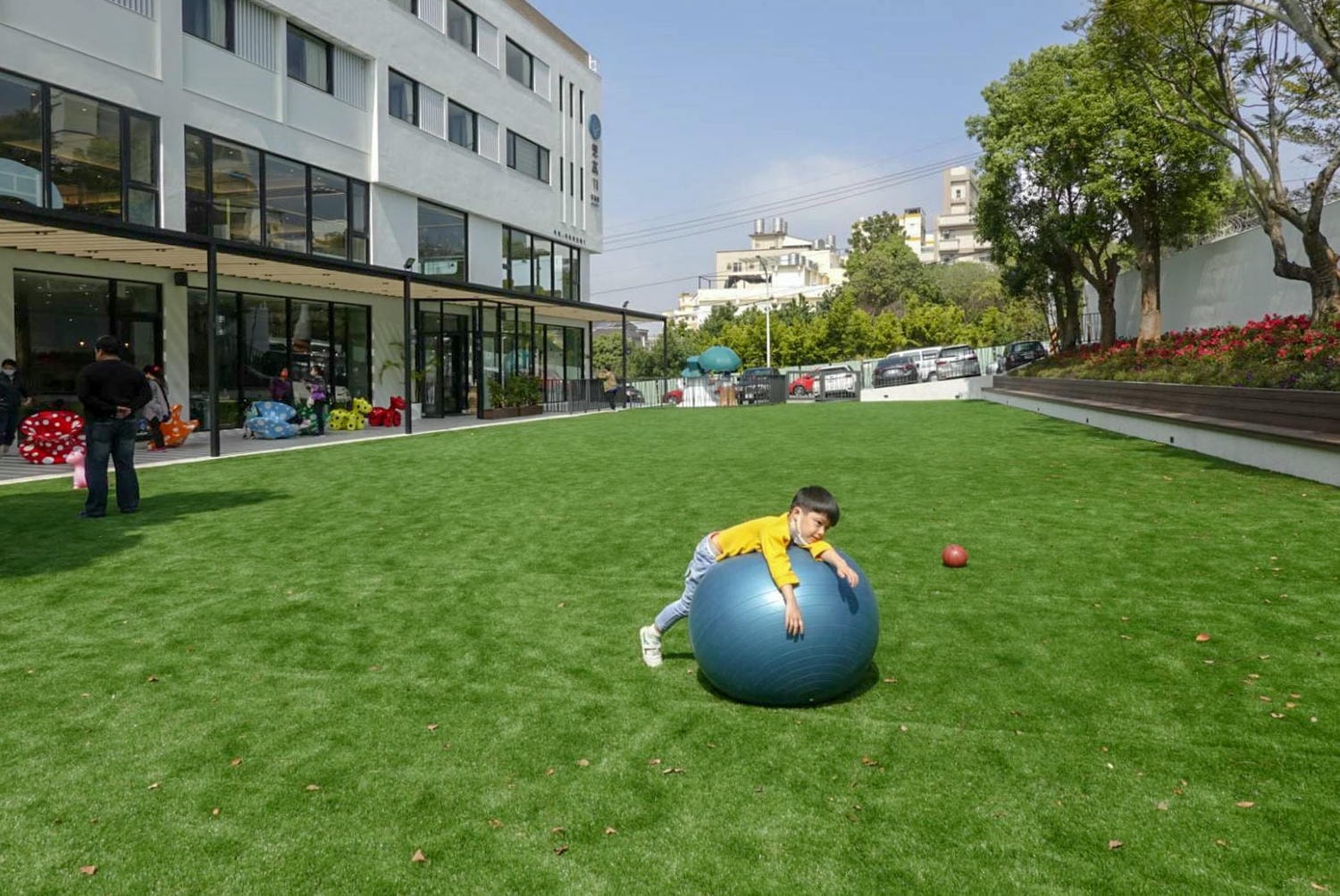 【台中住宿| 想窩11餐旅館-沙鹿新住宿景點,結合住宿與親子用餐,戶外大草坪及整層超大室內遊戲室,適合一家大小親朋好友聚餐的好地方。 - 第15張圖 想窩11餐旅館-96