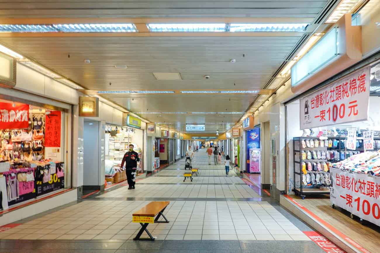 【台北住宿】艾爾行旅-就在台北東區商圈中心,鄰近捷運站,提供旅人最方便的休憩旅店,有吃有逛機能超強。 - 第34張圖