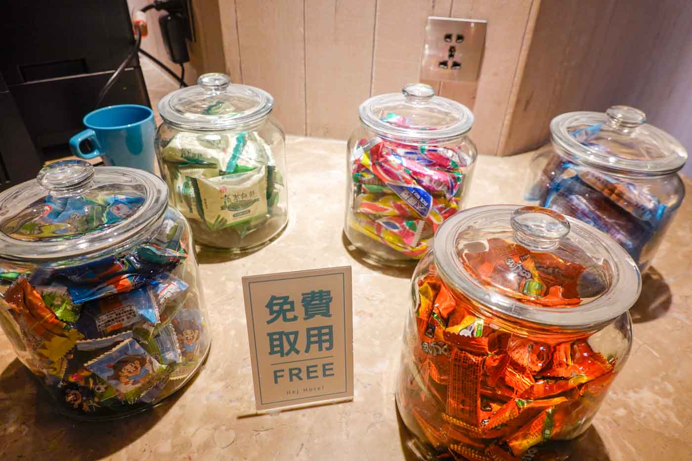 【台北住宿】艾爾行旅-就在台北東區商圈中心,鄰近捷運站,提供旅人最方便的休憩旅店,有吃有逛機能超強。 - 第11張圖