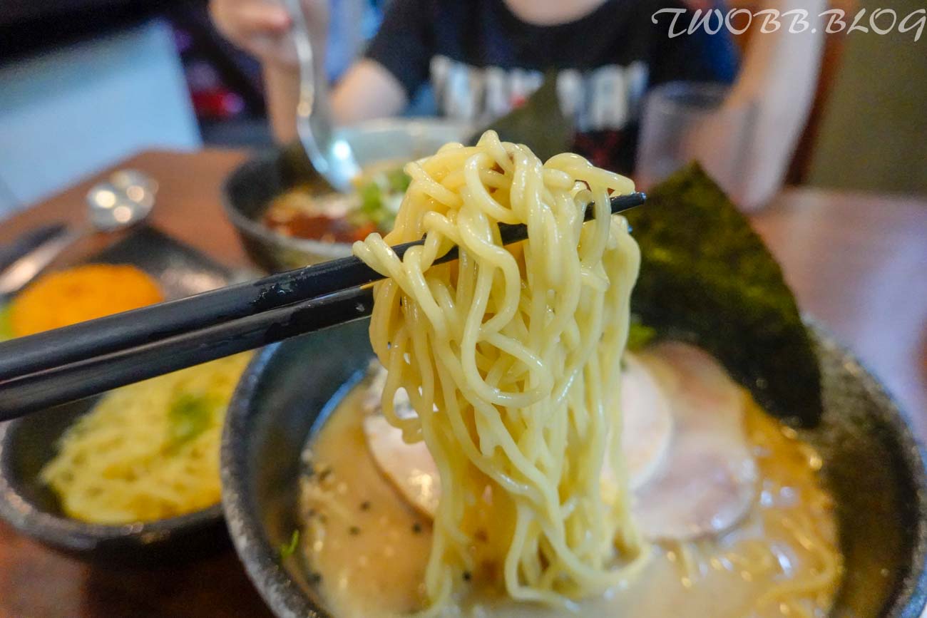 (已歇業)【台中西區美食| 秀麵尊(藍花楹店)-每日限量供應,濃郁湯頭Q彈麵條,一碗吃了會想再來的拉麵。 - 第15張圖 20210424-_DSC7857