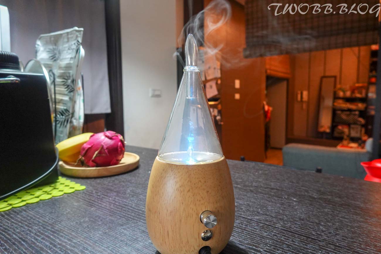 好物分享|herbally 草本真情》典雅造型精油擴香儀,充滿療癒香氣保濕玫瑰原粹精露+天然複方純精油,隨身攜帶精油滾珠瓶,時刻沉浸香氣世界。 - 第11張圖