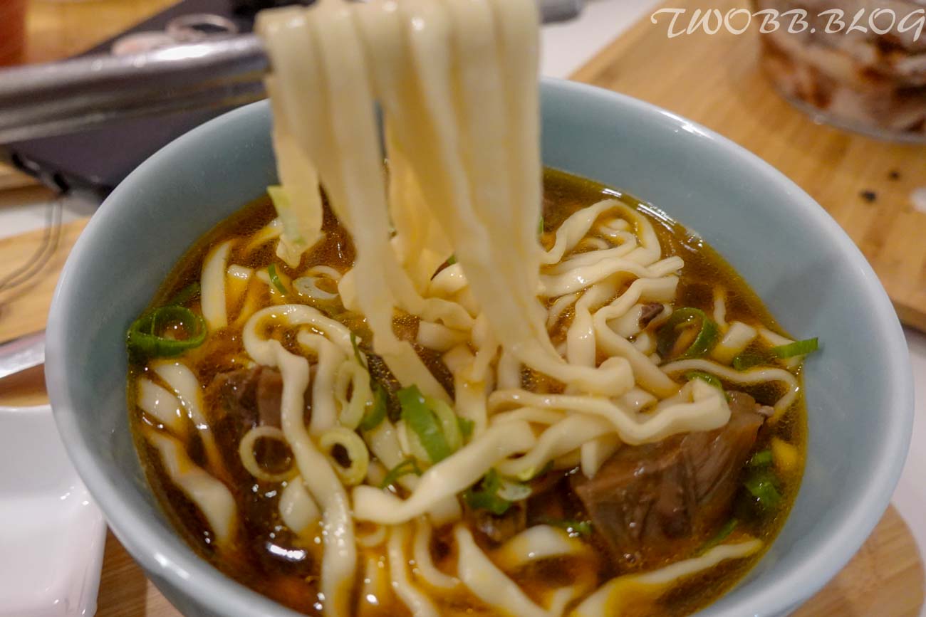 (已停業)【台北美食| 冰花本舖(忠孝旗艦店)-東區好吃刨冰推薦,夏天來碗芒果雪花冰最過癮,而且竟然還有牛肉麵! - 第21張圖