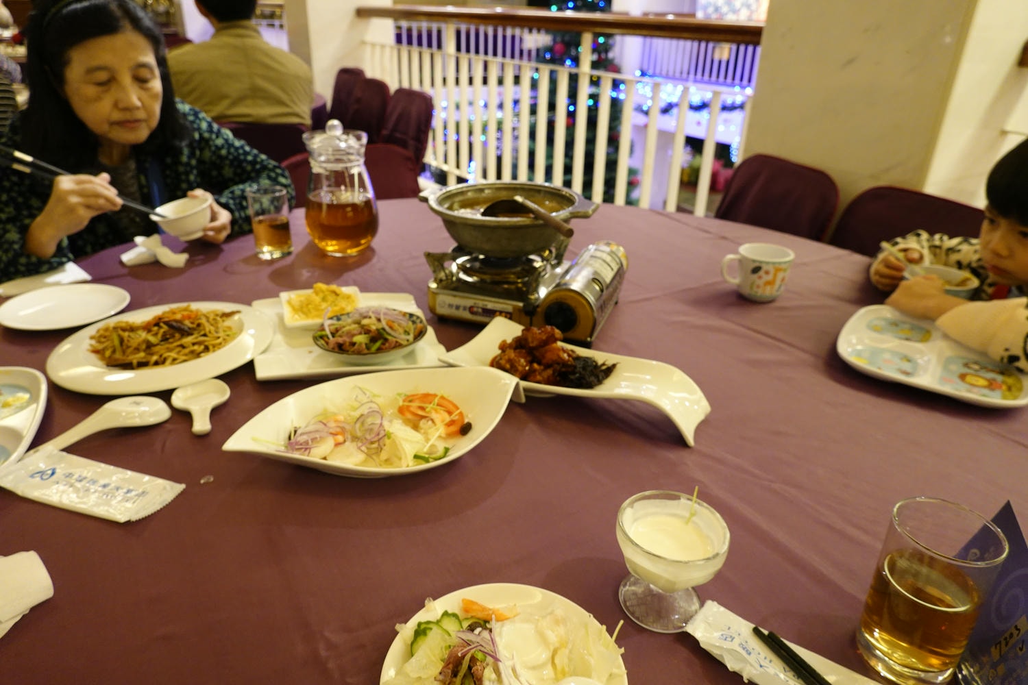 【宜蘭住宿| 中冠礁溪大飯店&雪山溫泉會館-星河傳說水世界,冬天夏天都好玩,高達五層樓的滑水道,小小孩的遊戲室,置身蒸氣室以及石板床寒氣全消! - 第29張圖