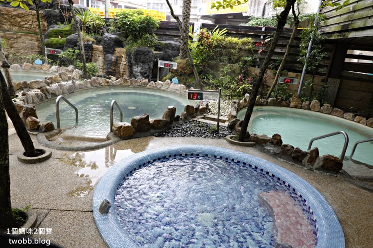 【宜蘭住宿| 中冠礁溪大飯店&雪山溫泉會館-星河傳說水世界,冬天夏天都好玩,高達五層樓的滑水道,小小孩的遊戲室,置身蒸氣室以及石板床寒氣全消! - 第40張圖