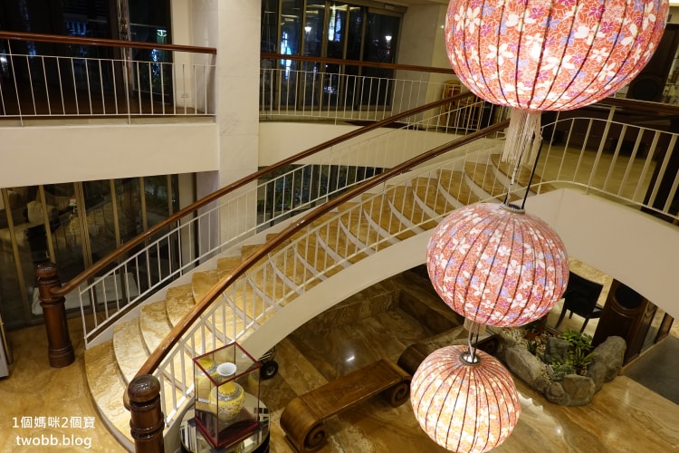 【宜蘭住宿| 中冠礁溪大飯店&雪山溫泉會館-星河傳說水世界,冬天夏天都好玩,高達五層樓的滑水道,小小孩的遊戲室,置身蒸氣室以及石板床寒氣全消! - 第21張圖