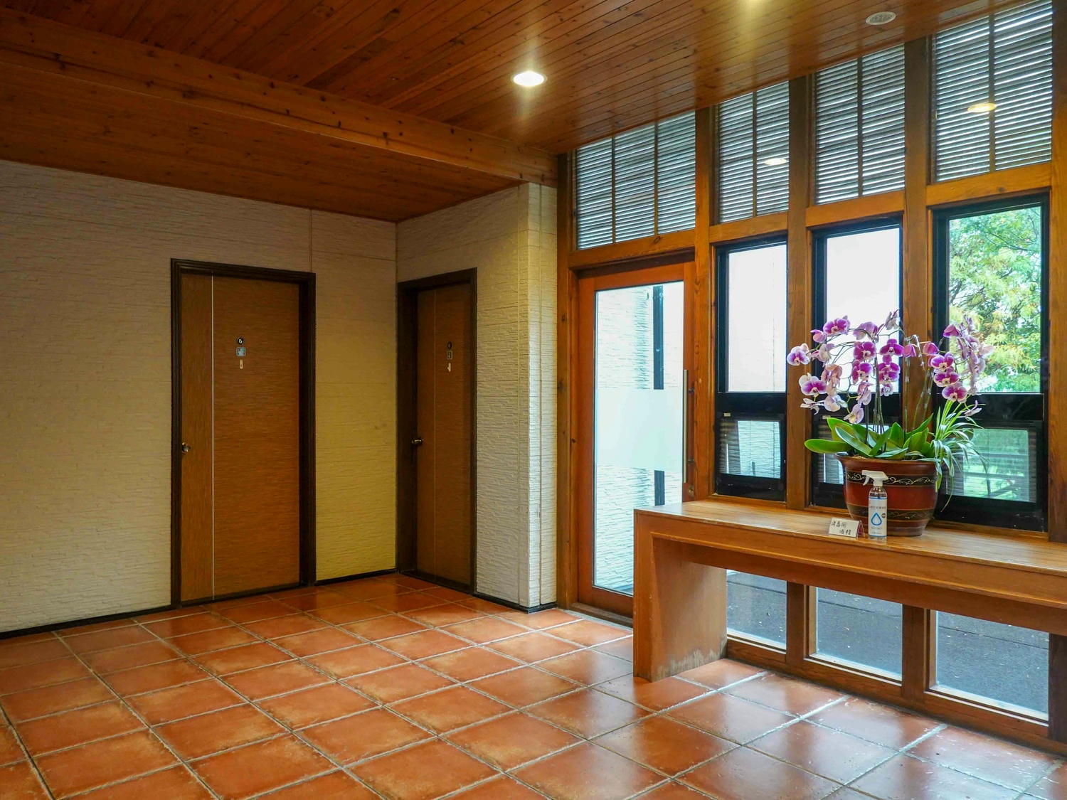 花蓮吉安住宿| 金澤居民宿》親子住宿!日式庭園造景,大榕樹下草皮嬉戲,花草簇擁池塘讓人心曠神怡,遠離塵囂,自行車綠色隧道民宿推薦! - 第20張圖