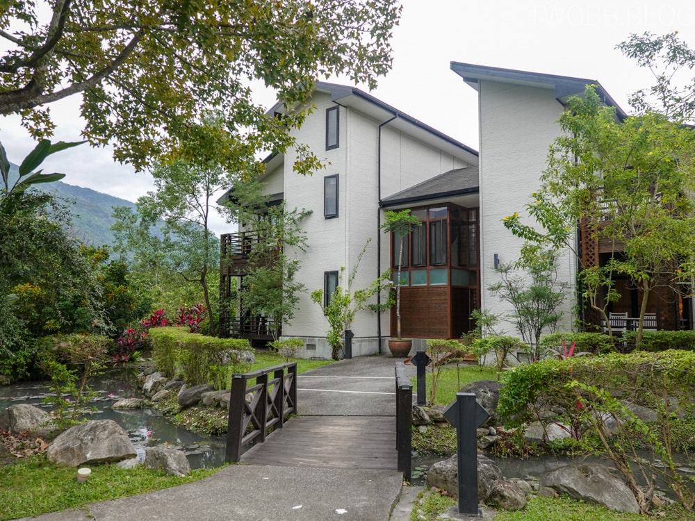 花蓮吉安住宿| 金澤居民宿》親子住宿!日式庭園造景,大榕樹下草皮嬉戲,花草簇擁池塘讓人心曠神怡,遠離塵囂,自行車綠色隧道民宿推薦! - 第18張圖