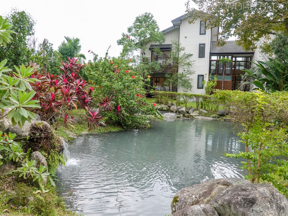 花蓮吉安住宿| 金澤居民宿》親子住宿!日式庭園造景,大榕樹下草皮嬉戲,花草簇擁池塘讓人心曠神怡,遠離塵囂,自行車綠色隧道民宿推薦! - 第19張圖