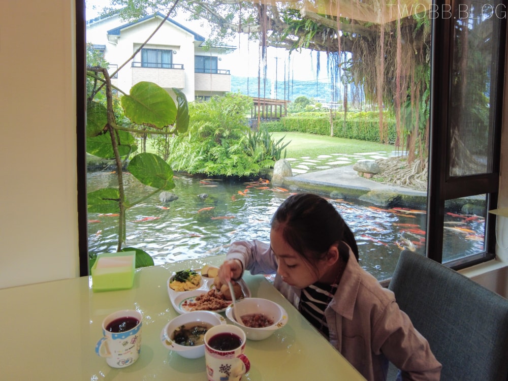 花蓮吉安住宿| 金澤居民宿》親子住宿!日式庭園造景,大榕樹下草皮嬉戲,花草簇擁池塘讓人心曠神怡,遠離塵囂,自行車綠色隧道民宿推薦! - 第71張圖