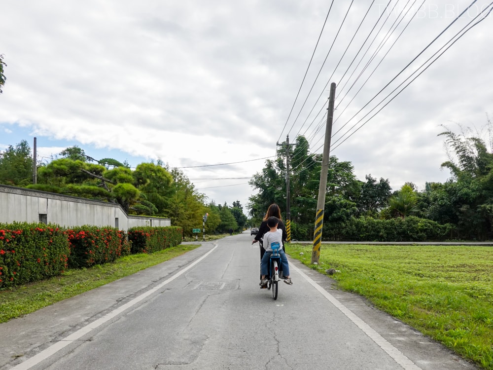 花蓮吉安住宿| 金澤居民宿》親子住宿!日式庭園造景,大榕樹下草皮嬉戲,花草簇擁池塘讓人心曠神怡,遠離塵囂,自行車綠色隧道民宿推薦! - 第63張圖