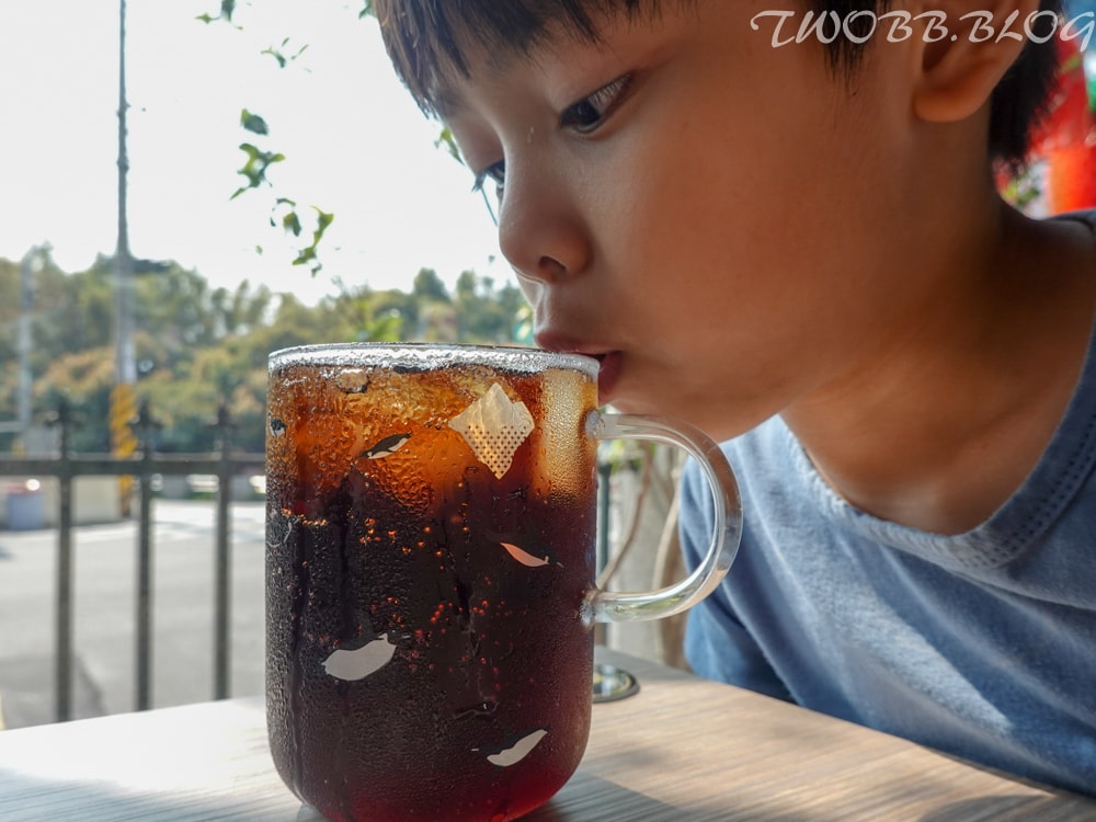 台中美食|Long Live窯烤P茶》潭雅神綠園道的中繼飲食補給站,匯集各式窯烤Pizza口味及焗烤飯,充滿柴香味的煙燻地瓜及飲品小點心, - 第48張圖 DSC09908