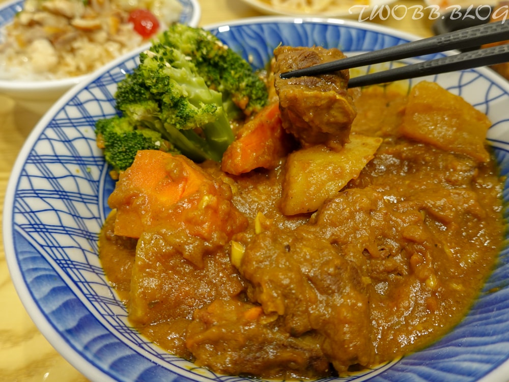 (已歇業)新北美食|富翔號蔗香土雞肉》新莊體育場周邊美食推薦,超有特色蒸蛋湯及煙燻風味蔗香土雞,獨特風味牛腩咖哩飯,大推各式湯品! - 第35張圖
