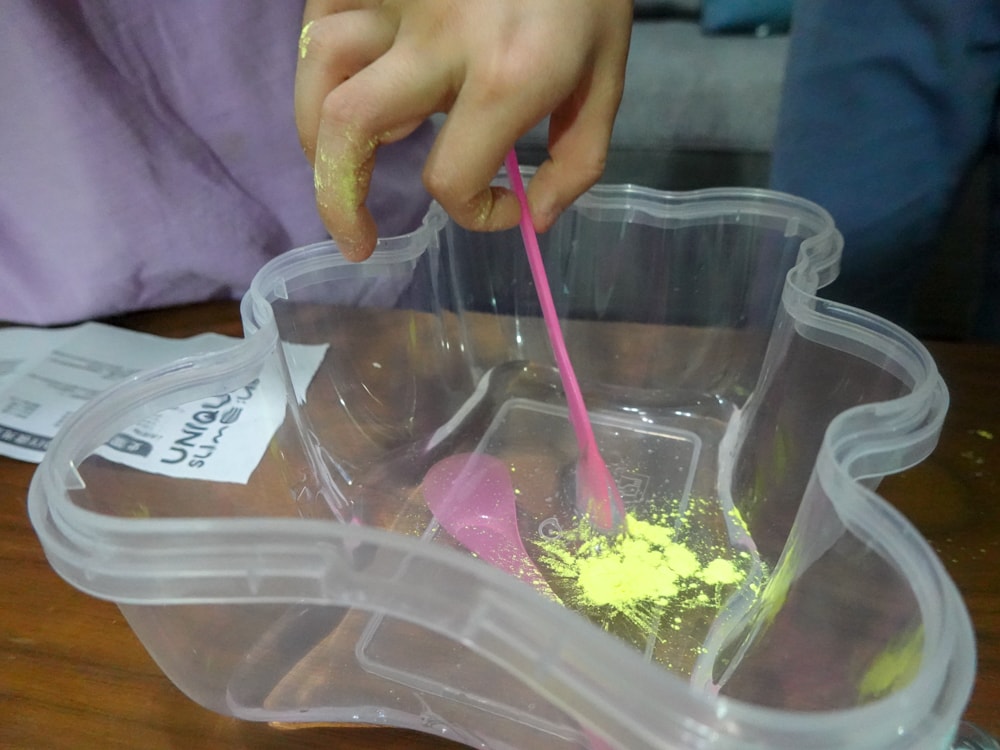 好物分享|UNIQUE史萊姆實驗室》Taiwan No.1百貨親子手做品牌!多國認證安全配料,發揮想像力及創造力變換多種玩法 玩到愛不釋手還很療癒舒壓! - 第20張圖