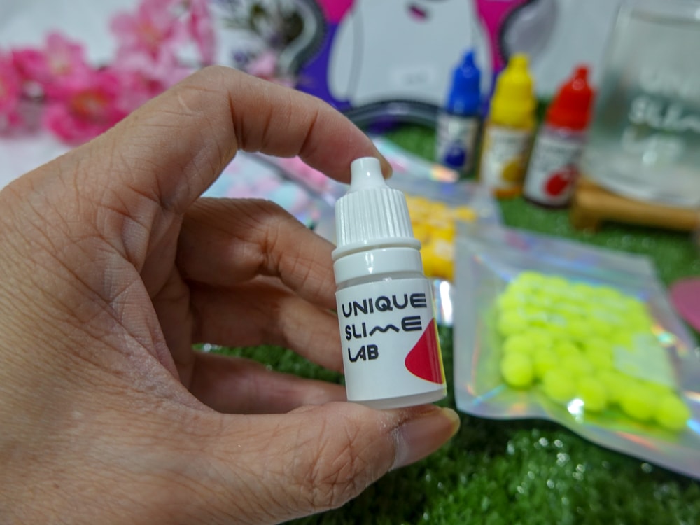 好物分享|UNIQUE史萊姆實驗室》Taiwan No.1百貨親子手做品牌!多國認證安全配料,發揮想像力及創造力變換多種玩法 玩到愛不釋手還很療癒舒壓! - 第7張圖