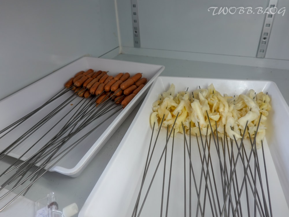 (暫停營業)桃園美食|川鼎紅麻辣鴛鴦串串香-楊梅火鍋推薦!富岡老街超平價10元串串,鄰近中國科技大學及楊梅富岡車站,講究的麻辣湯底及嚴選食材,一吃成主顧! - 第26張圖