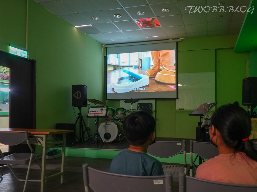 宜蘭景點|台灣足鞋健康知識館(腳丫故事館)》全台首創以腳為主題的觀光工廠,參觀還可免費精密測量腳丫健康狀況、親子DIY體驗及吸收足部保健專業知識。 - 第32張圖