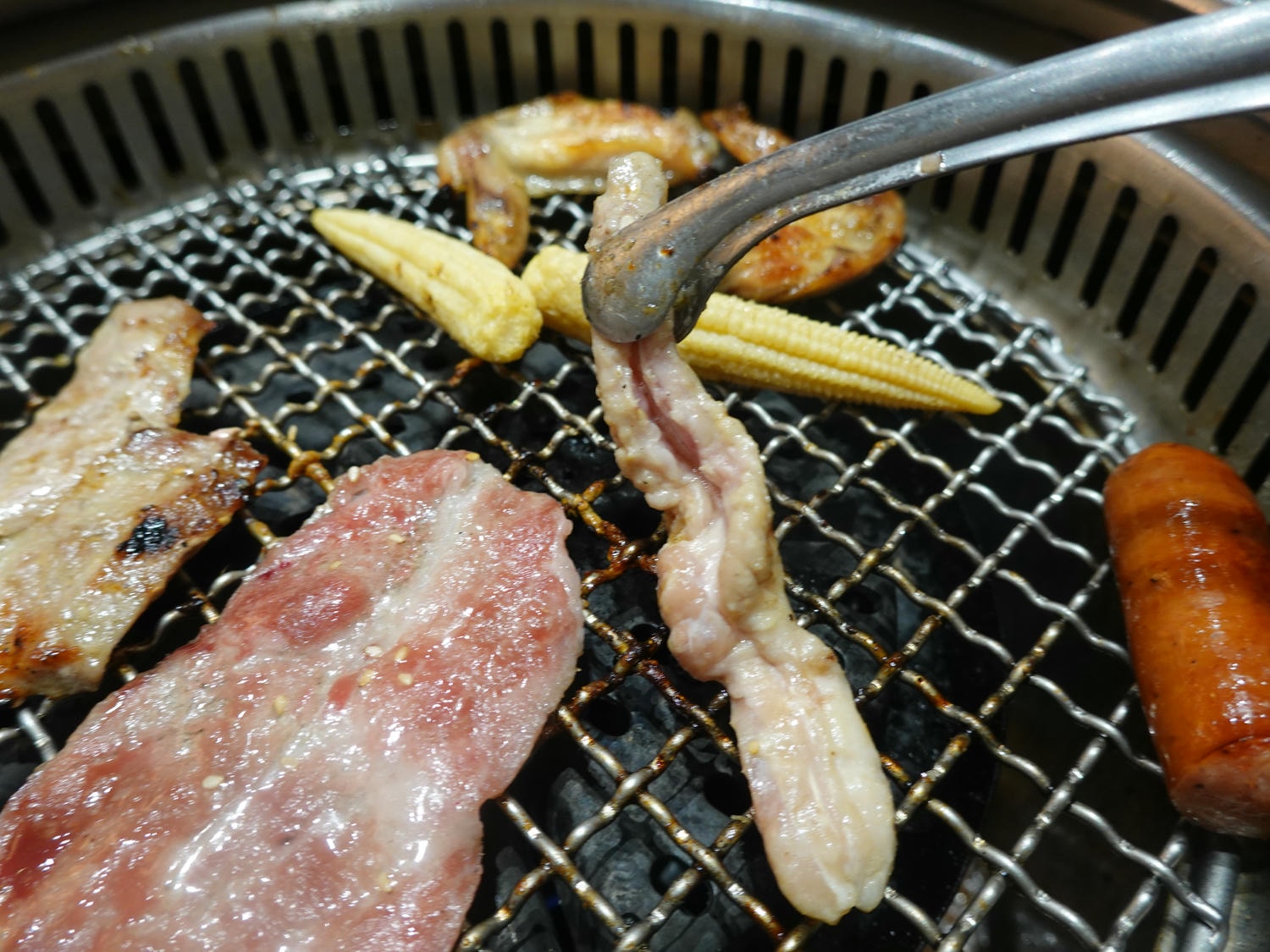 (已停業)宜蘭美食|本格和牛燒肉放題(宜蘭爾本店)》宜蘭燒肉推薦再一發!大啖高檔和牛、海鮮吃到飽,還有霸氣鍋物及超彭派自助吧,真的讓你吃到飽! - 第64張圖