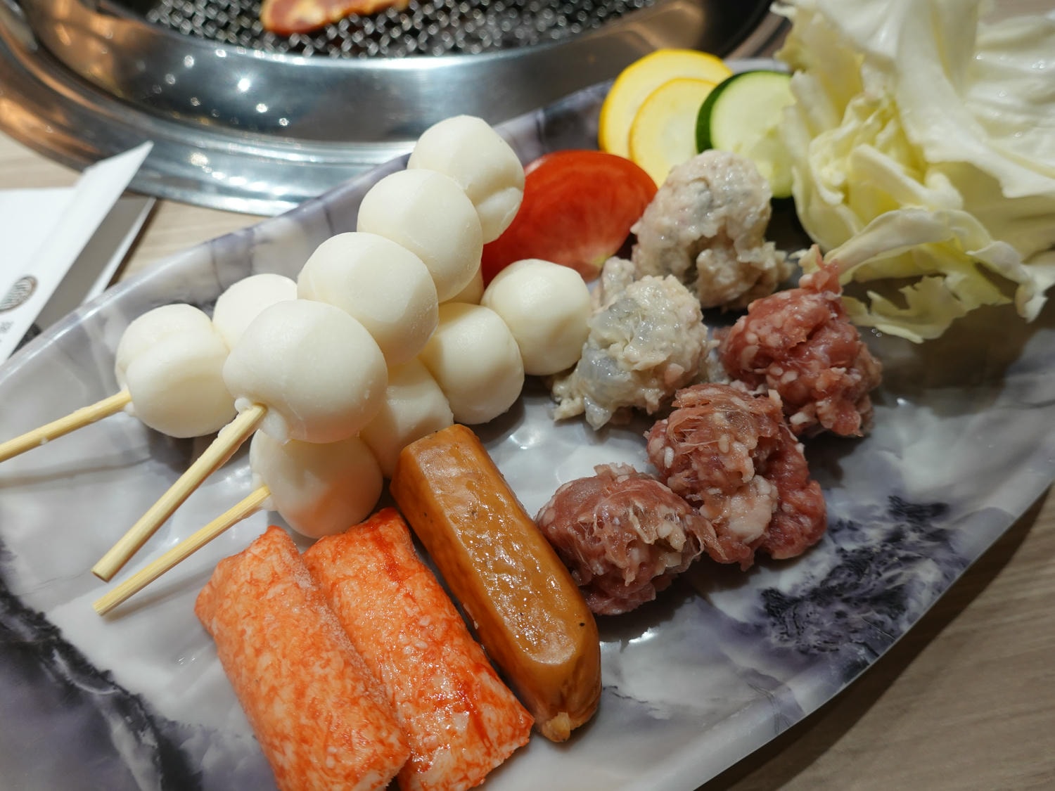 (已停業)宜蘭美食|本格和牛燒肉放題(宜蘭爾本店)》宜蘭燒肉推薦再一發!大啖高檔和牛、海鮮吃到飽,還有霸氣鍋物及超彭派自助吧,真的讓你吃到飽! - 第30張圖