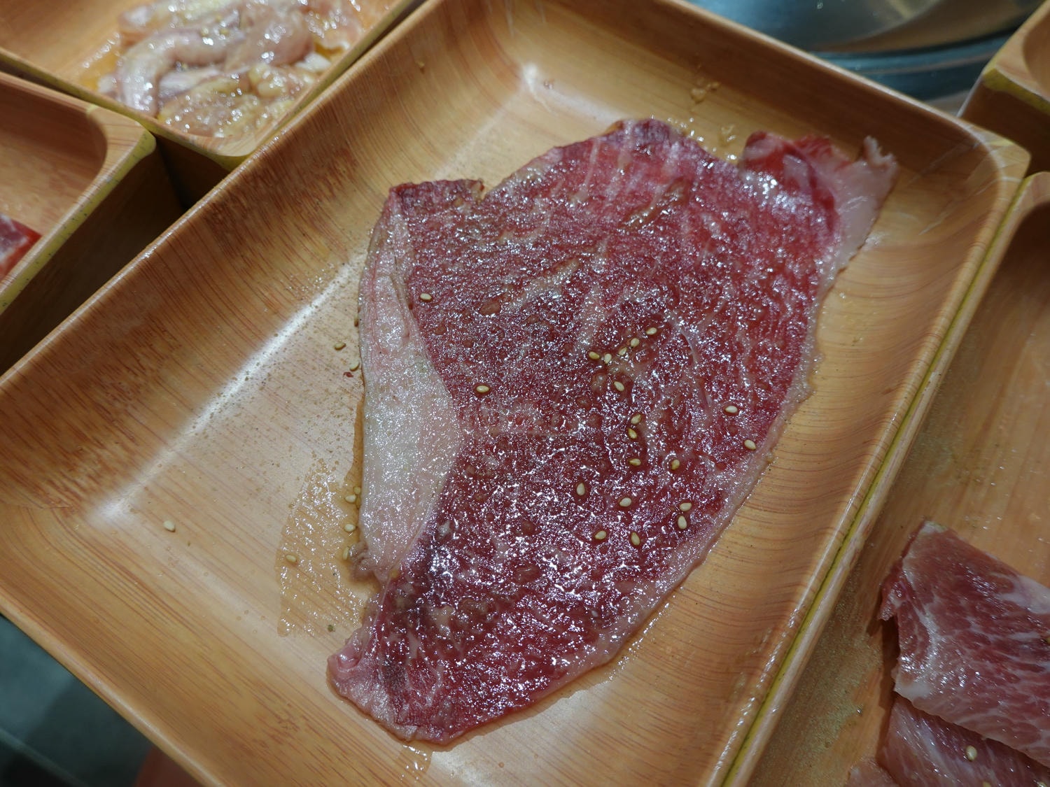 (已停業)宜蘭美食|本格和牛燒肉放題(宜蘭爾本店)》宜蘭燒肉推薦再一發!大啖高檔和牛、海鮮吃到飽,還有霸氣鍋物及超彭派自助吧,真的讓你吃到飽! - 第54張圖