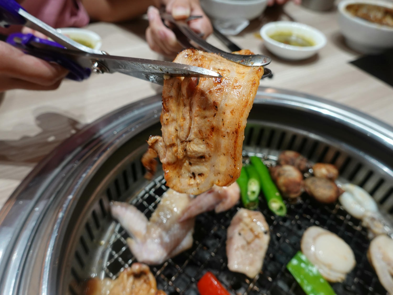 (已停業)宜蘭美食|本格和牛燒肉放題(宜蘭爾本店)》宜蘭燒肉推薦再一發!大啖高檔和牛、海鮮吃到飽,還有霸氣鍋物及超彭派自助吧,真的讓你吃到飽! - 第53張圖