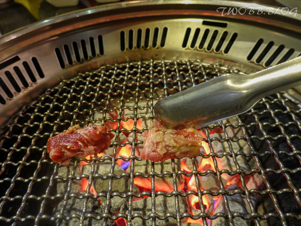 (已停業)新竹美食|魂燒肉 日式炭火燒肉》新竹燒肉推薦!堅持使用炭火,嚴格把關食材品質,除了大啖美味燒肉,還能享受大包廂歡唱,有吃有玩大滿足! - 第30張圖