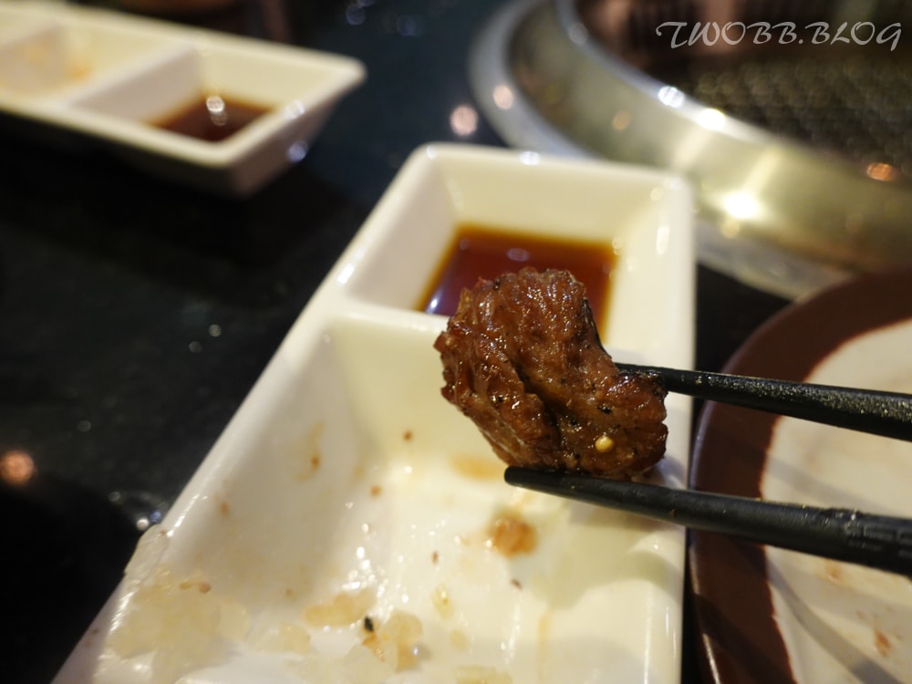 (已停業)新竹美食|魂燒肉 日式炭火燒肉》新竹燒肉推薦!堅持使用炭火,嚴格把關食材品質,除了大啖美味燒肉,還能享受大包廂歡唱,有吃有玩大滿足! - 第31張圖