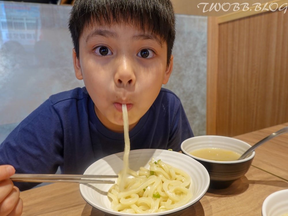 (已歇業)台中美食|麥克麵線(台中逢甲店)-鄰近逢甲精華商圈,基隆必吃美食在台中也吃的到!多品項餐點及明亮舒適用餐環境,優雅享用小吃美食! - 第34張圖