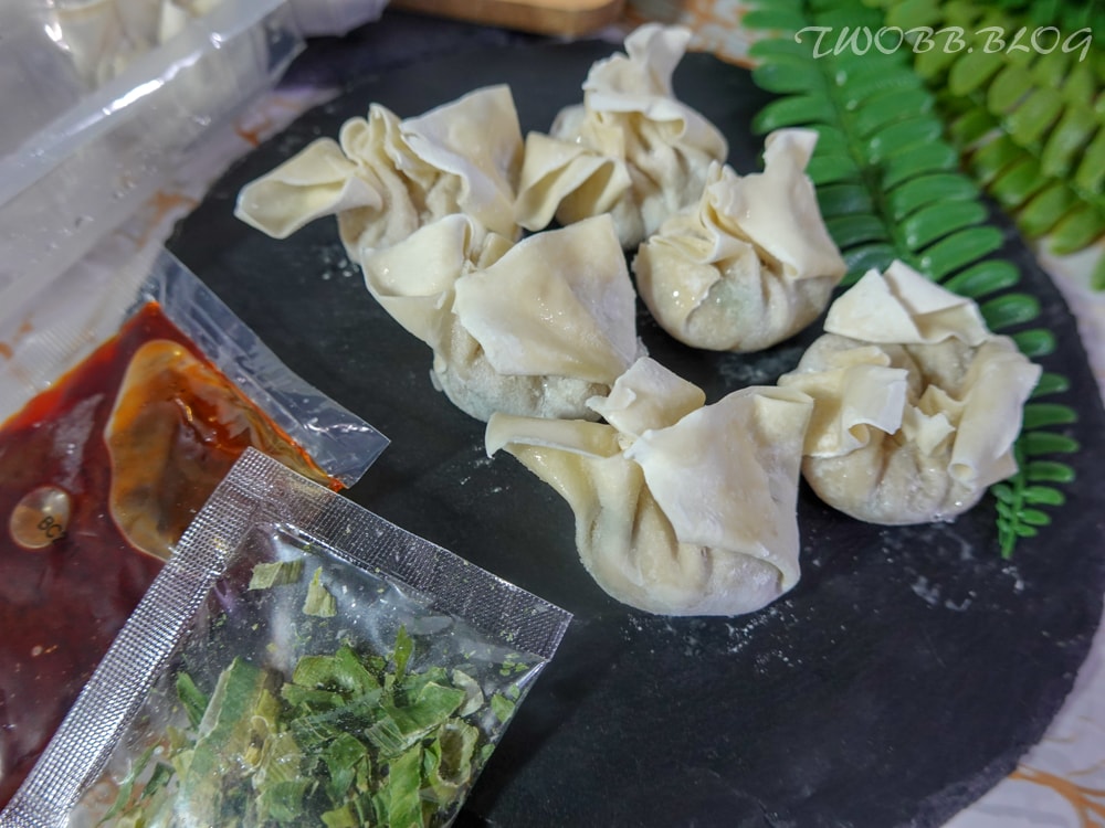 美食分享|潘太優慕鮮肉抄手》冷凍宅配美食推薦!煮廚史丹利、阿城鵝肉與鮮肉抄手的完美相遇,皮薄餡多精心的肉餡比例,精準調配辛香輕重,收服追求美味的心! - 第2張圖 潘太優慕
