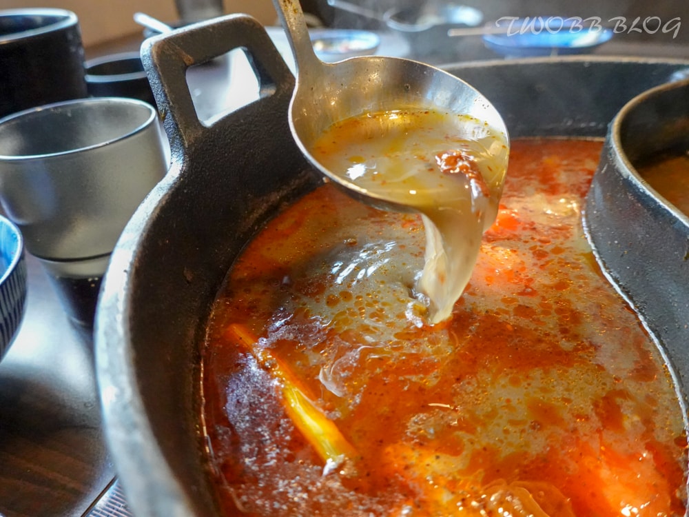 台北美食|肉多多火鍋(重南店)》樂多多集團美食再一發!最歡樂最大火鍋集團,肉肉控必吃,三人行,必有麻辣吃,三份套餐即贈一鍋爆炒川府麻辣鍋! - 第45張圖