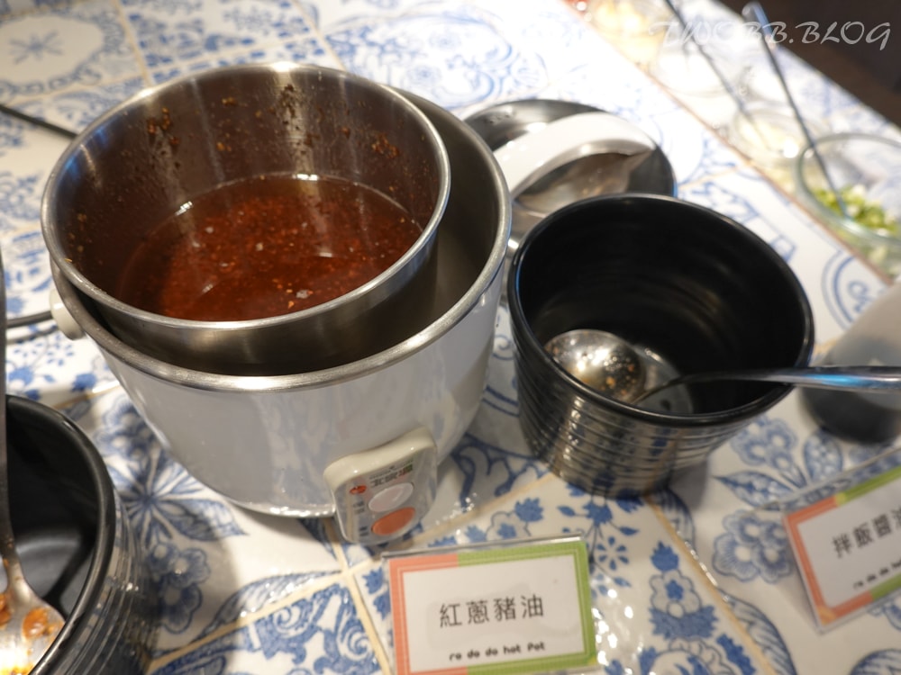 台北美食|肉多多火鍋(重南店)》樂多多集團美食再一發!最歡樂最大火鍋集團,肉肉控必吃,三人行,必有麻辣吃,三份套餐即贈一鍋爆炒川府麻辣鍋! - 第26張圖