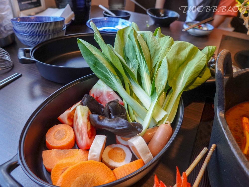台北美食|肉多多火鍋(重南店)》樂多多集團美食再一發!最歡樂最大火鍋集團,肉肉控必吃,三人行,必有麻辣吃,三份套餐即贈一鍋爆炒川府麻辣鍋! - 第24張圖