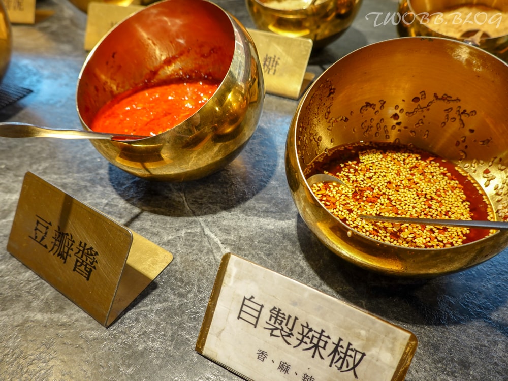桃園美食|上官木桶鍋( 中壢店)》中原夜市火鍋推薦!激推麻辣牛奶鍋,軟嫩A5和牛,還有大份量肉品讓你吃飽飽。 - 第22張圖