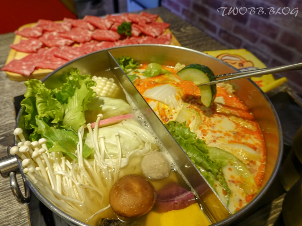 桃園美食|上官木桶鍋( 中壢店)》中原夜市火鍋推薦!激推麻辣牛奶鍋,軟嫩A5和牛,還有大份量肉品讓你吃飽飽。 - 第36張圖