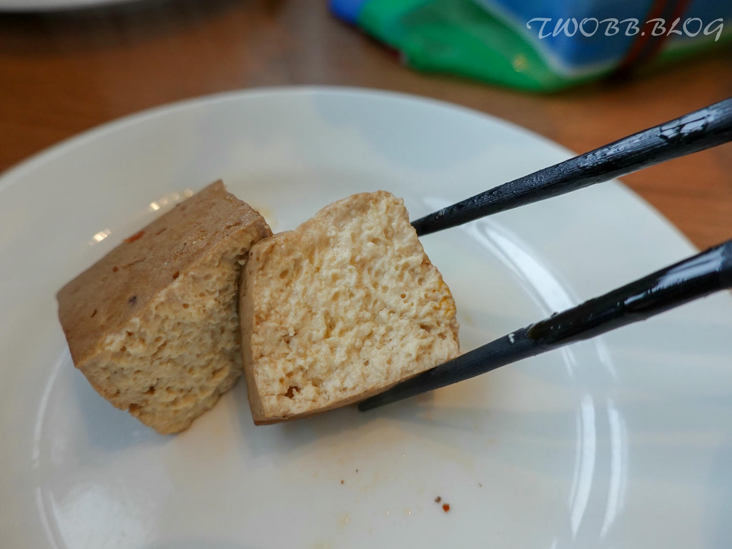 苗栗美食|貢鍋共鍋麻辣火鍋店》八十年歷史老洋宅改建!全台唯一客家麻辣火鍋店,客家小炒搖身變身鍋物,吃美味也吃回憶! - 第44張圖