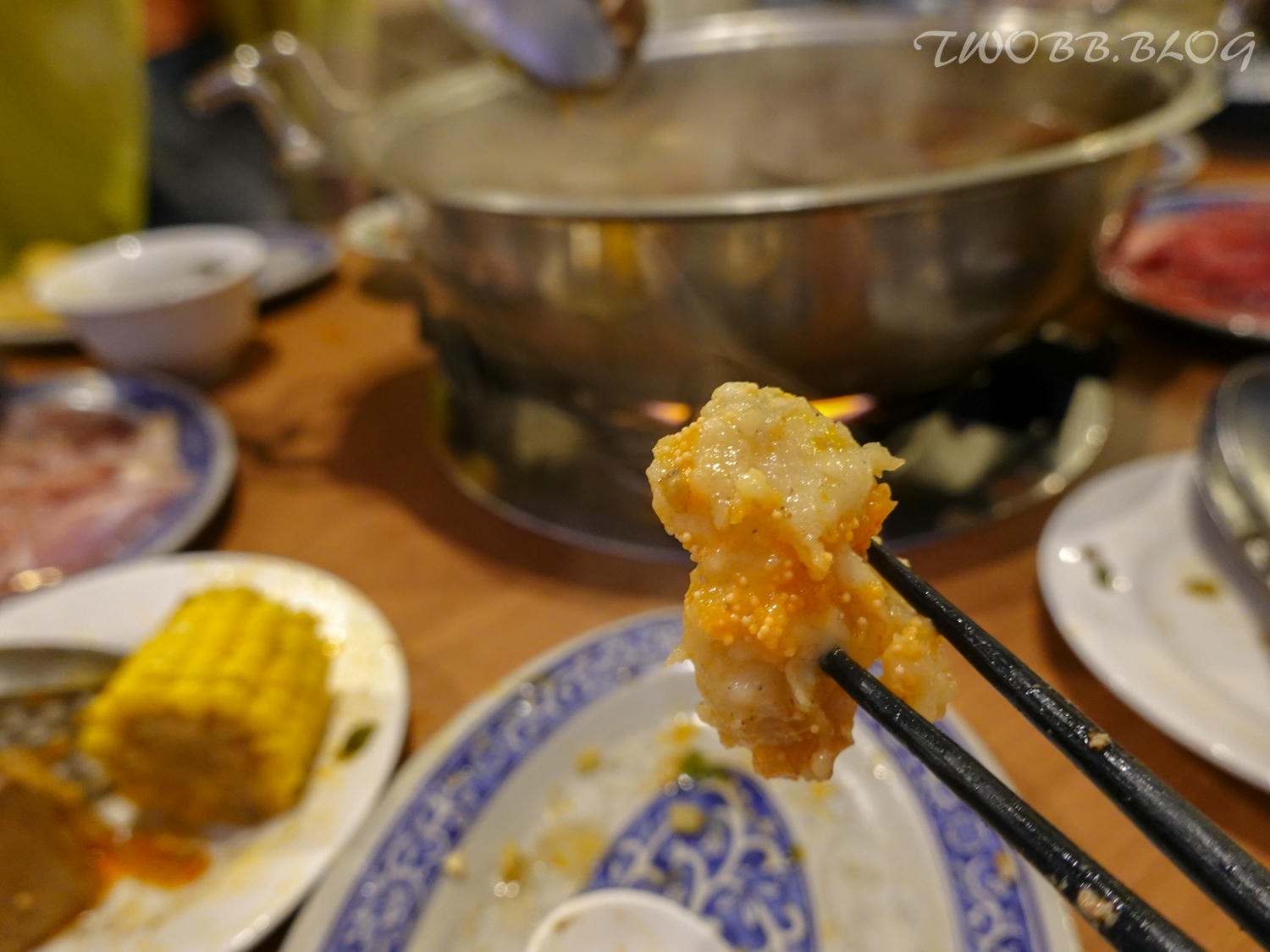 苗栗美食|貢鍋共鍋麻辣火鍋店》八十年歷史老洋宅改建!全台唯一客家麻辣火鍋店,客家小炒搖身變身鍋物,吃美味也吃回憶! - 第71張圖