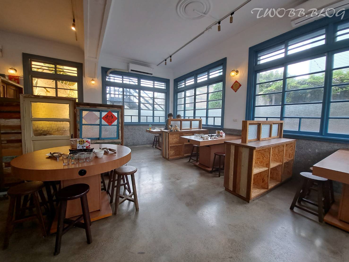 苗栗美食|貢鍋共鍋麻辣火鍋店》八十年歷史老洋宅改建!全台唯一客家麻辣火鍋店,客家小炒搖身變身鍋物,吃美味也吃回憶! - 第23張圖 貢鍋共鍋麻辣火鍋店