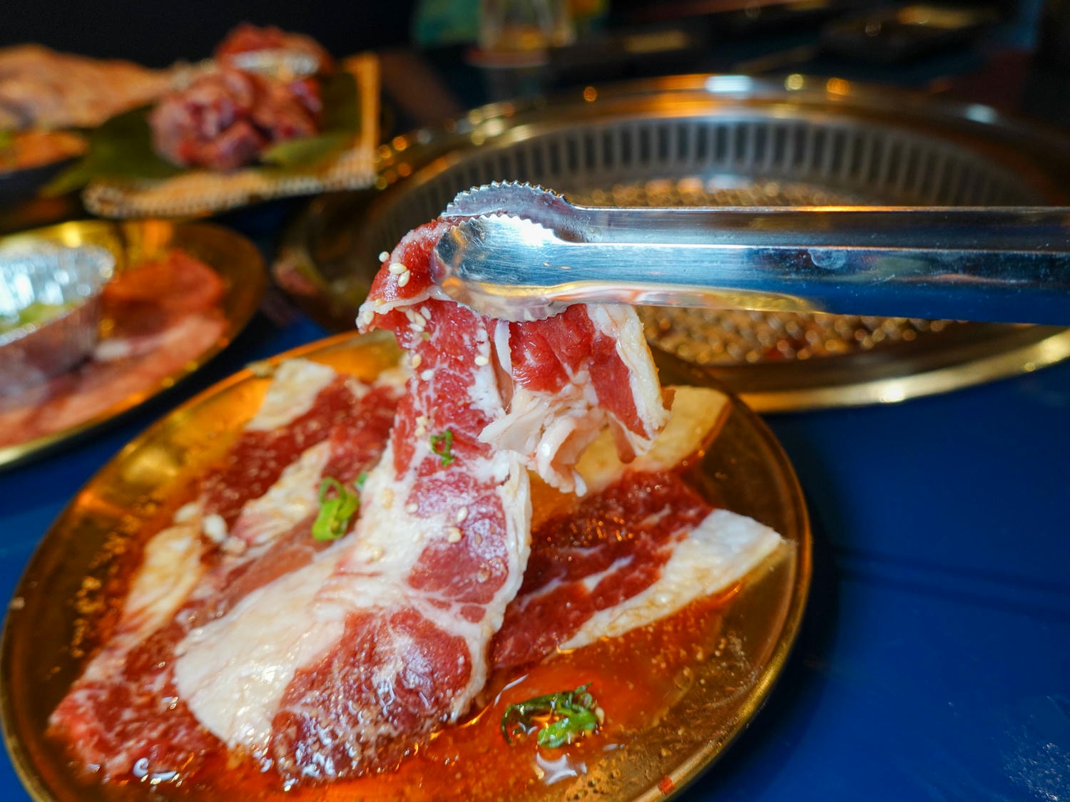 台中|298 Nikuya燒肉(復興店)》全新開幕!炭火直烤!台中最有靈魂的燒肉店開分店囉,鄰近台中車站及三井LalaPort,以音樂主題裝潢及獨立包廂。 - 第30張圖
