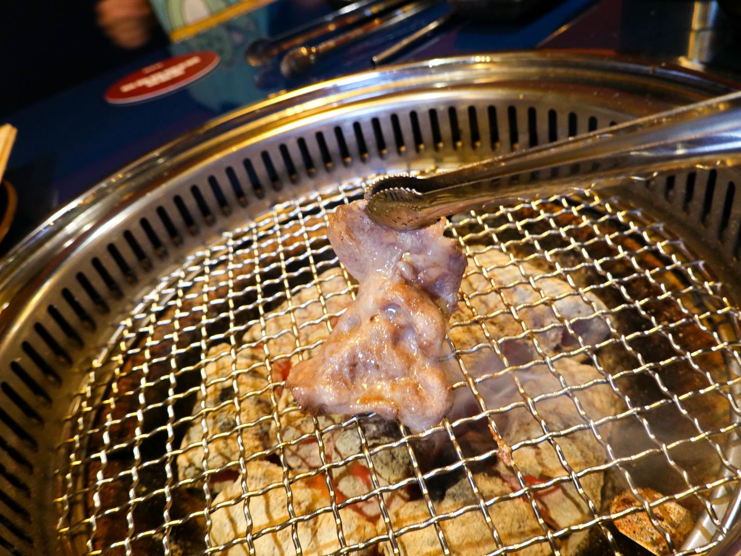台中|298 Nikuya燒肉(復興店)》全新開幕!炭火直烤!台中最有靈魂的燒肉店開分店囉,鄰近台中車站及三井LalaPort,以音樂主題裝潢及獨立包廂。 - 第43張圖