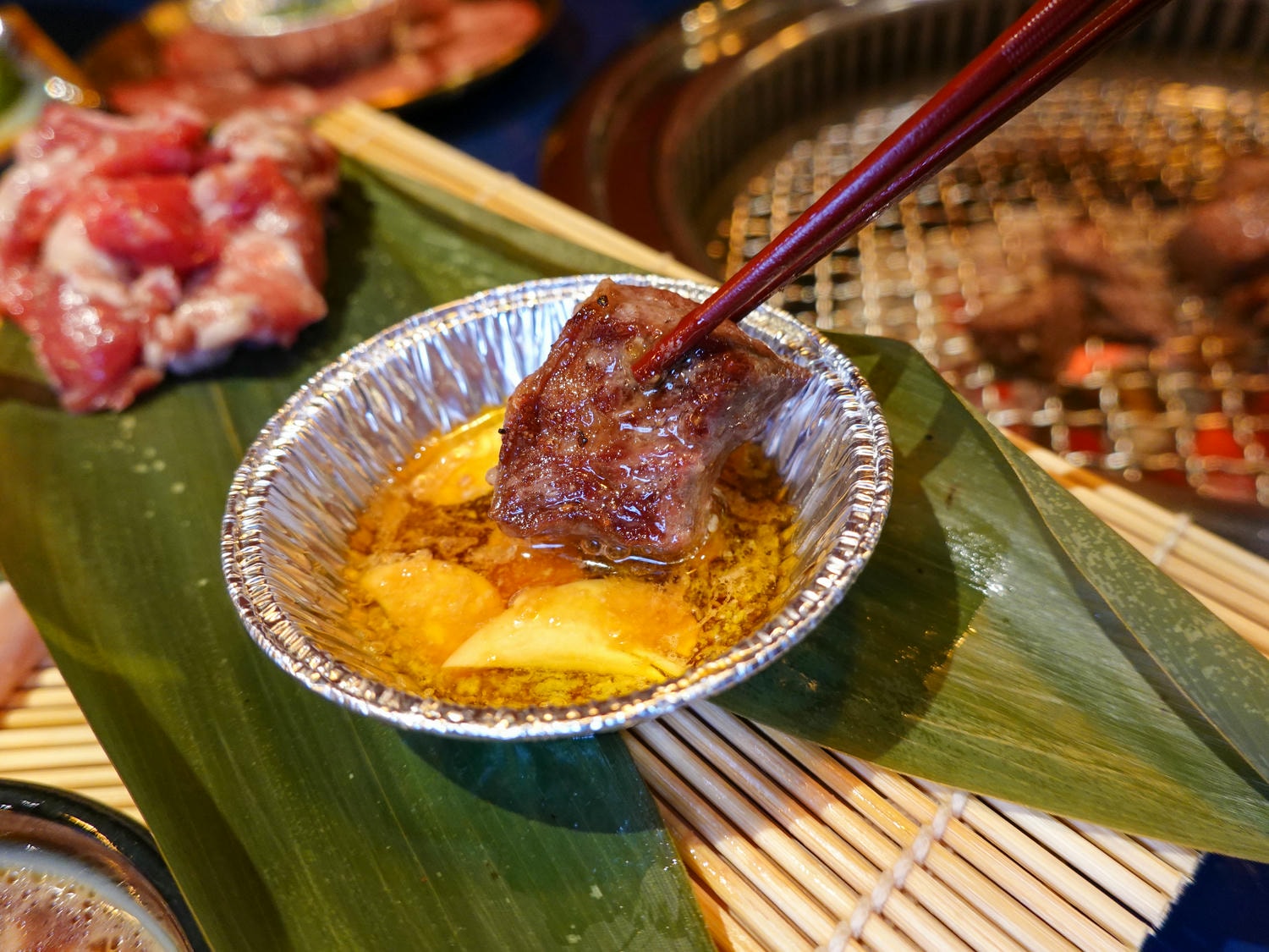 台中|298 Nikuya燒肉(復興店)》全新開幕!炭火直烤!台中最有靈魂的燒肉店開分店囉,鄰近台中車站及三井LalaPort,以音樂主題裝潢及獨立包廂。 - 第38張圖