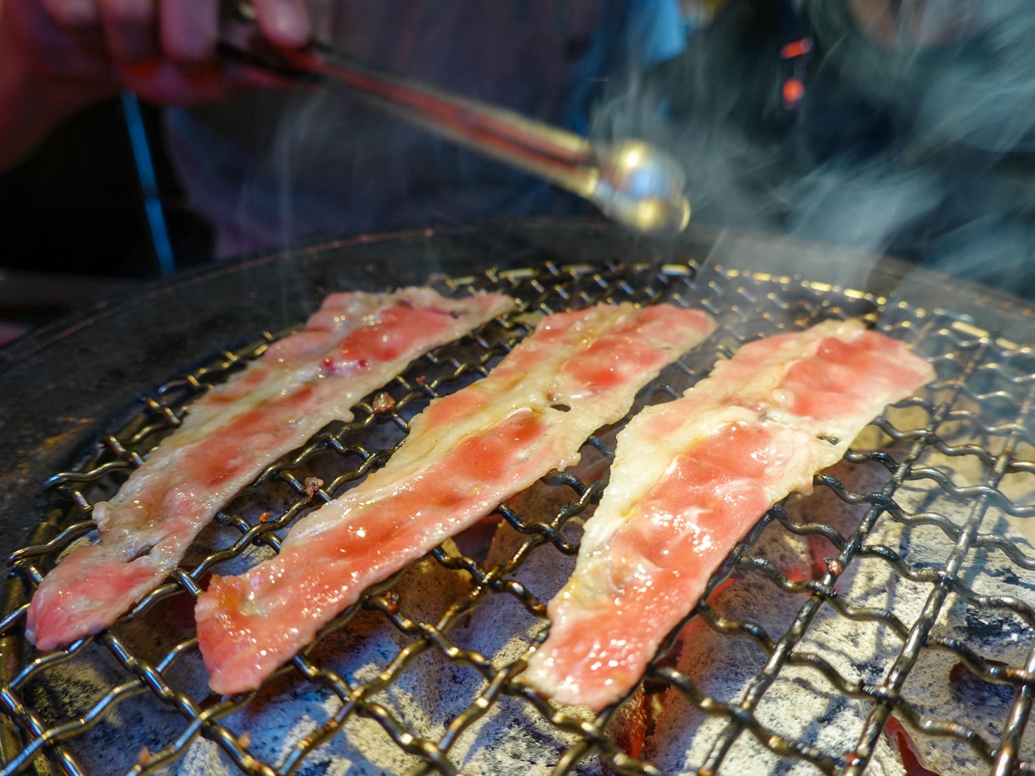新北|名炙炭火燒肉》新北三重燒烤吃到飽推薦!頂級燒肉食材,炭火直烤!還有火鍋以及啤酒暢飲,近三和國中捷運站,交通方便聚餐就來這! - 第34張圖