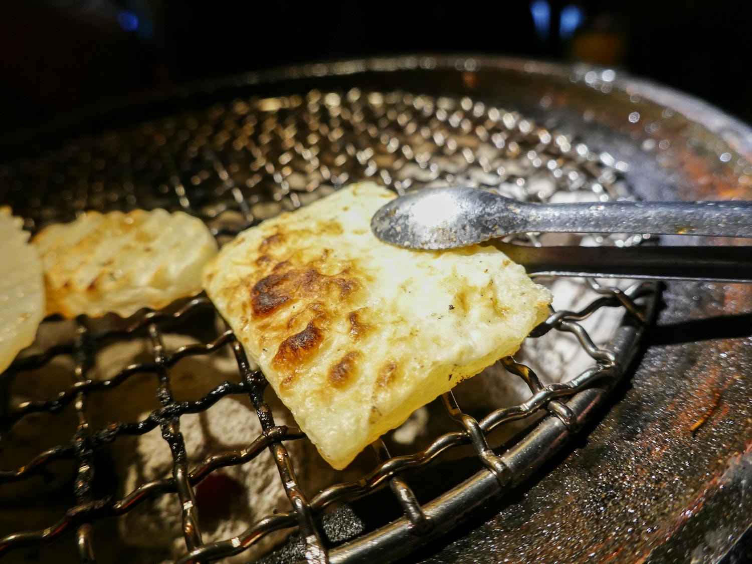 新北|名炙炭火燒肉》新北三重燒烤吃到飽推薦!頂級燒肉食材,炭火直烤!還有火鍋以及啤酒暢飲,近三和國中捷運站,交通方便聚餐就來這! - 第77張圖