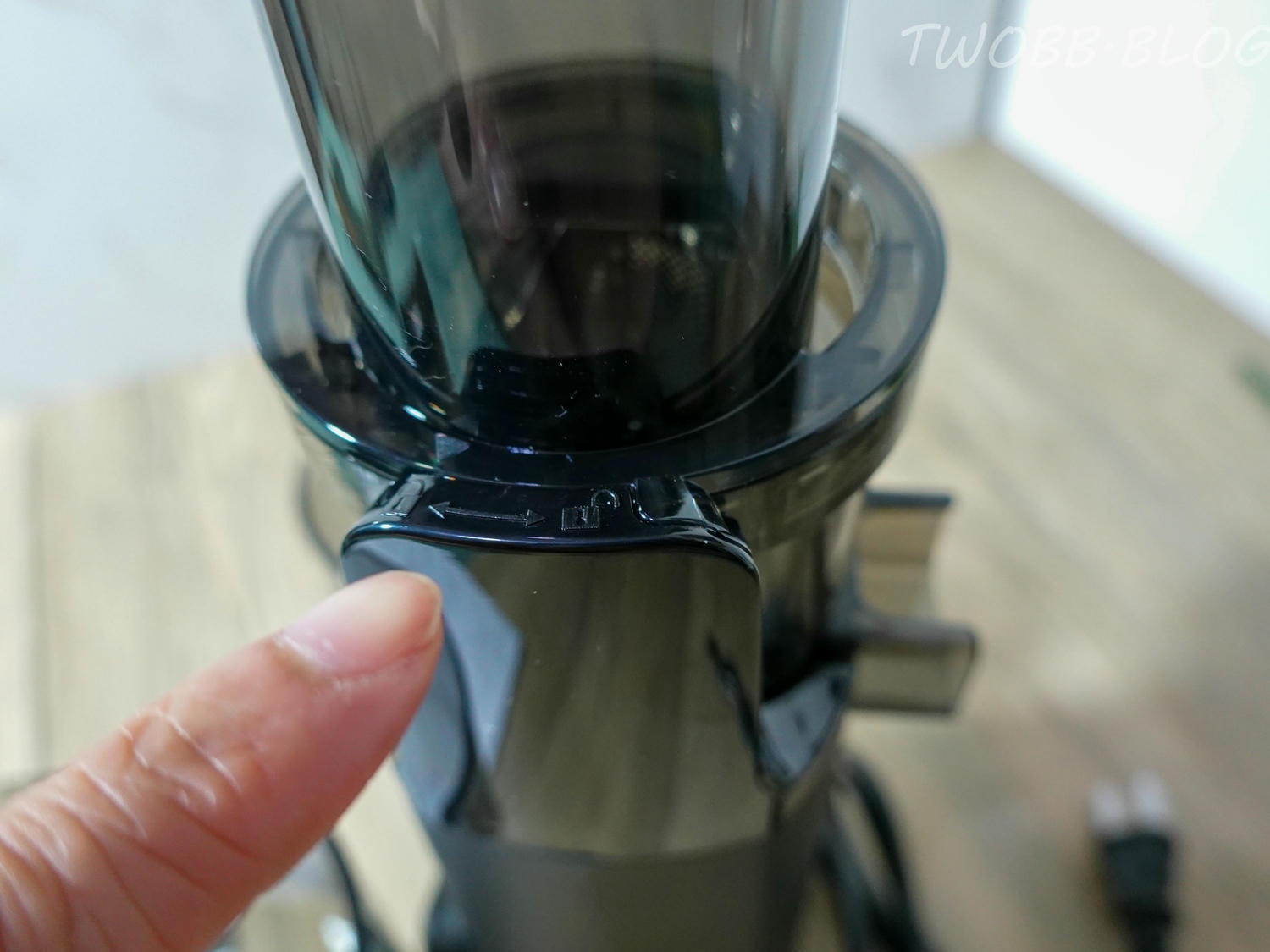 好物分享|美國富及第frigidaire- Healthy Drinks 慢磨蔬果原汁機(FKJ-S1301L 質感黑)》食物調理機推薦!低速研磨50-80轉養分不流失,體積小巧好收納,簡單使用,一機多用,還有豆漿機功能輕鬆製作天然食材。 - 第20張圖