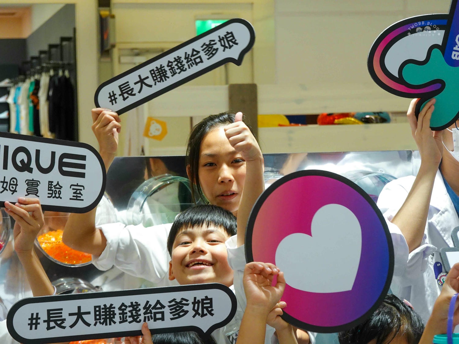 台南|UNIQUE史萊姆實驗室(南紡購物中心)》台南南紡櫃新開幕!與孩子參加一場天馬行空的旅程,大膽玩出不一樣的創意! - 第60張圖