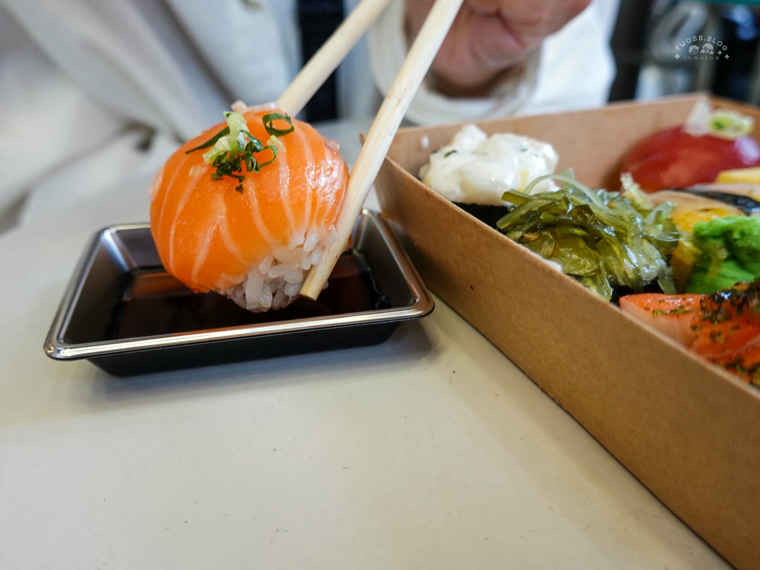 高雄|一和壽叔 SUSHI BENTO》全台首創手毬壽司外帶專賣店!漁港直送生食及海鮮,堅持新鮮!天然果釀醋飯,視覺與味覺的雙重享受! - 第35張圖