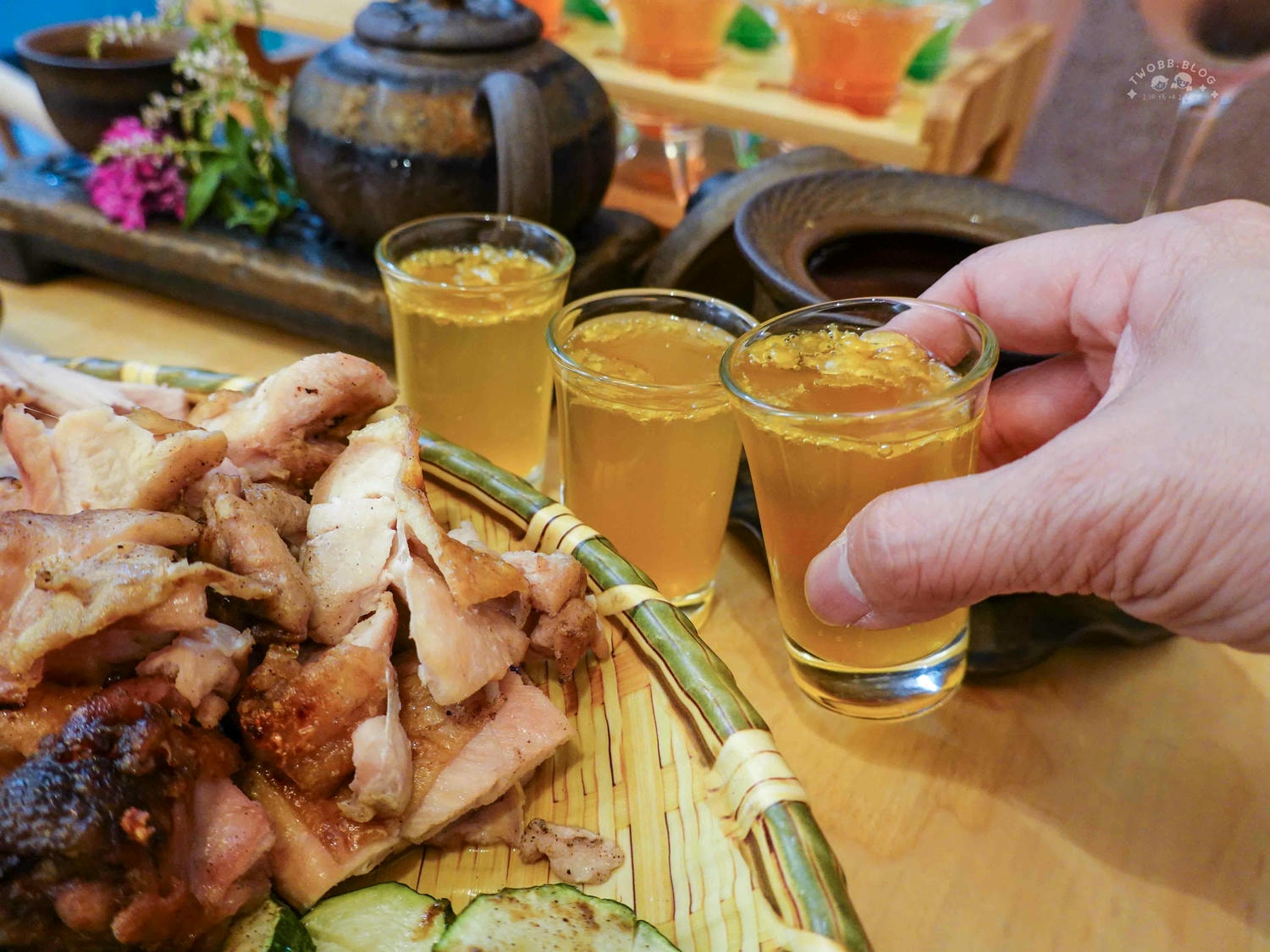 台南|杏花村》台南中西區必訪酒吧!中式復古風,古風老宅酒吧結合串燒 X 調酒,隱藏在繁華城市裡的世外桃源,還有客製化心情調酒! - 第53張圖