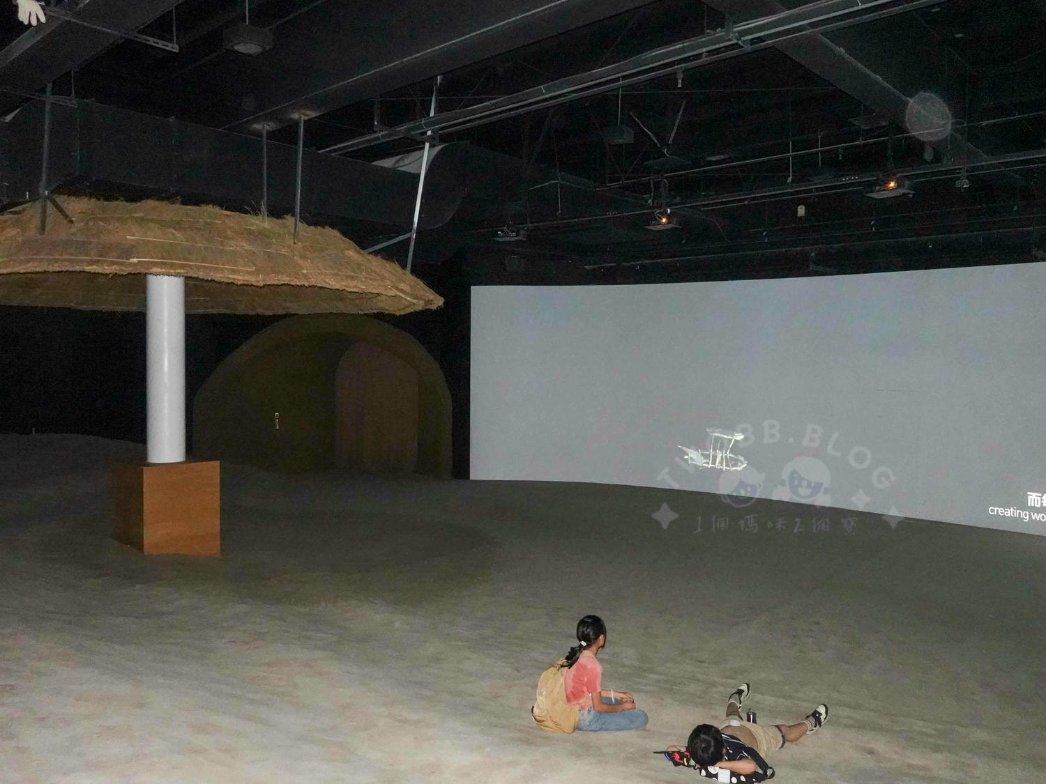 南投|樹德半山夢工廠》南投最大收納工廠!10層樓生命樹環樹步道,VR互動設施、攀岩高空垂降,一站式吃喝玩樂,有吃有逛有得玩,南投一日遊! - 第33張圖