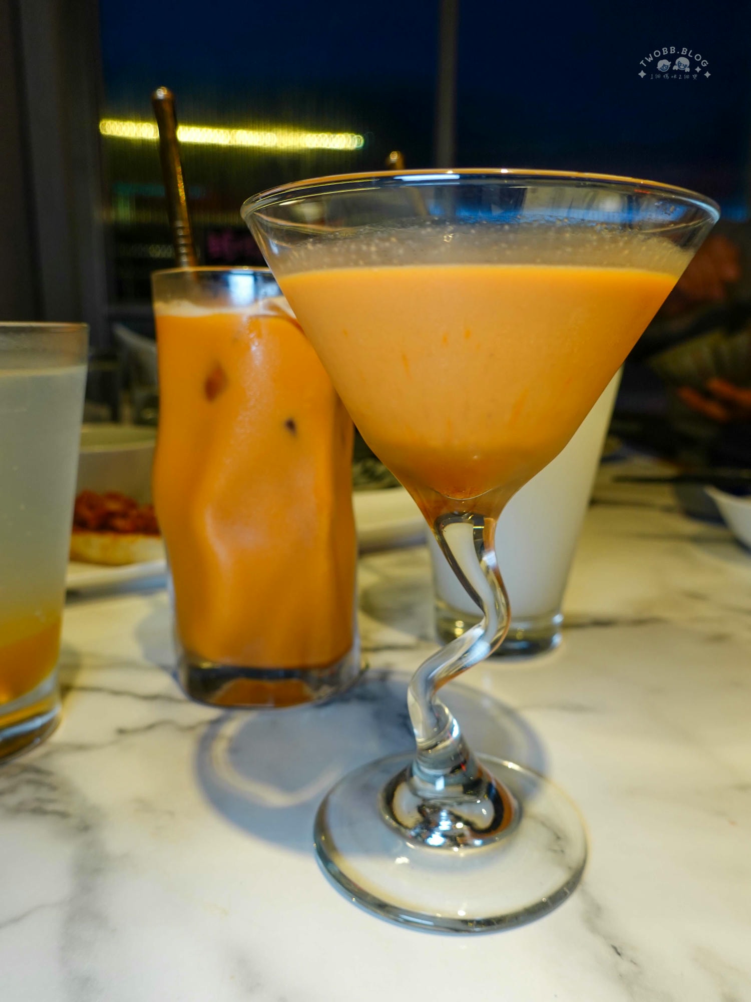台中|Eartha 燒肉餐酒館》台中北區美食推薦!寵物友善,奢華系珠寶盒燒肉擺盤,網紅必拍餐廳,還有專人桌邊代烤服務。 - 第71張圖