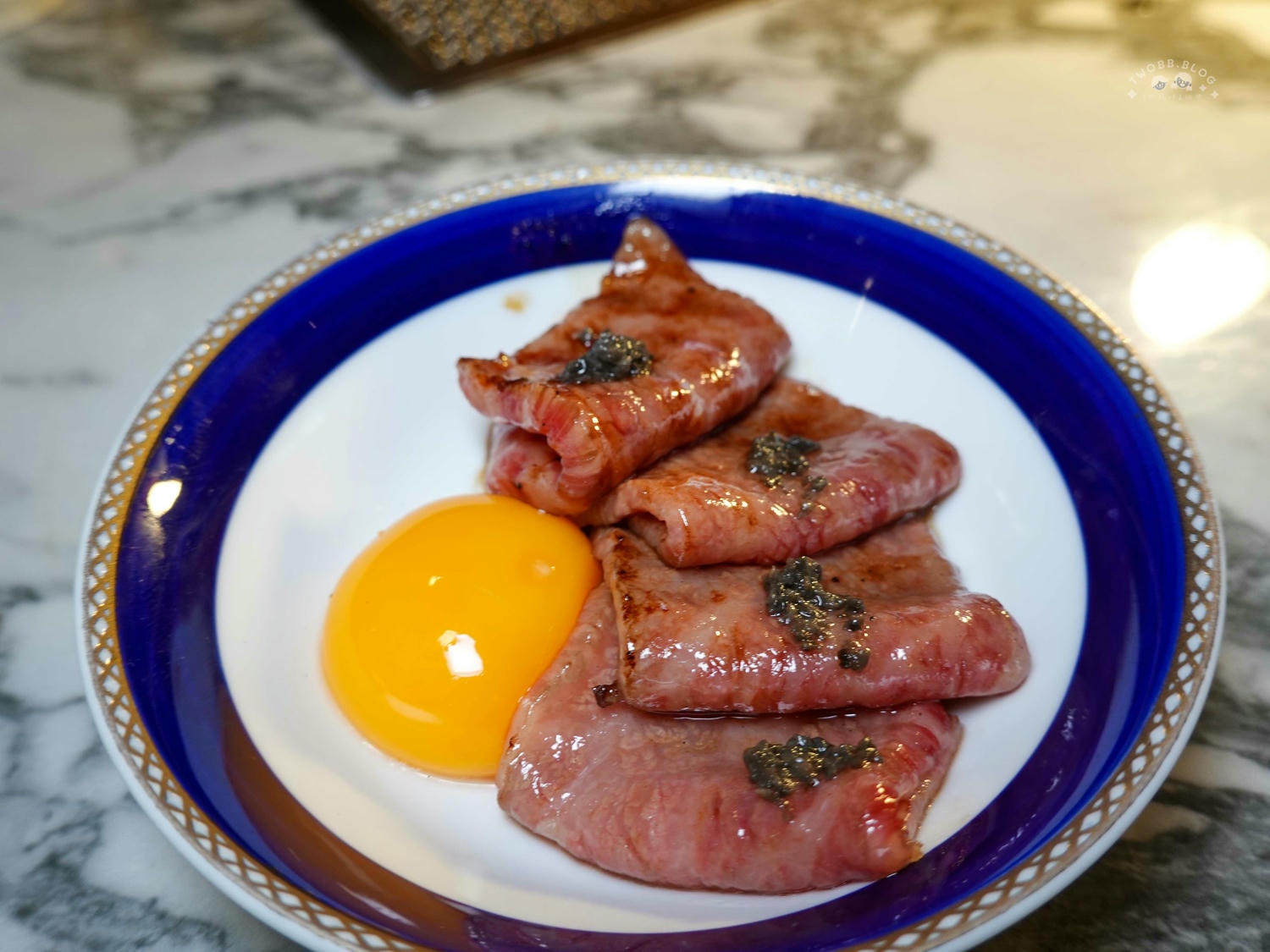 台中|Eartha 燒肉餐酒館》台中北區美食推薦!寵物友善,奢華系珠寶盒燒肉擺盤,網紅必拍餐廳,還有專人桌邊代烤服務。 - 第40張圖